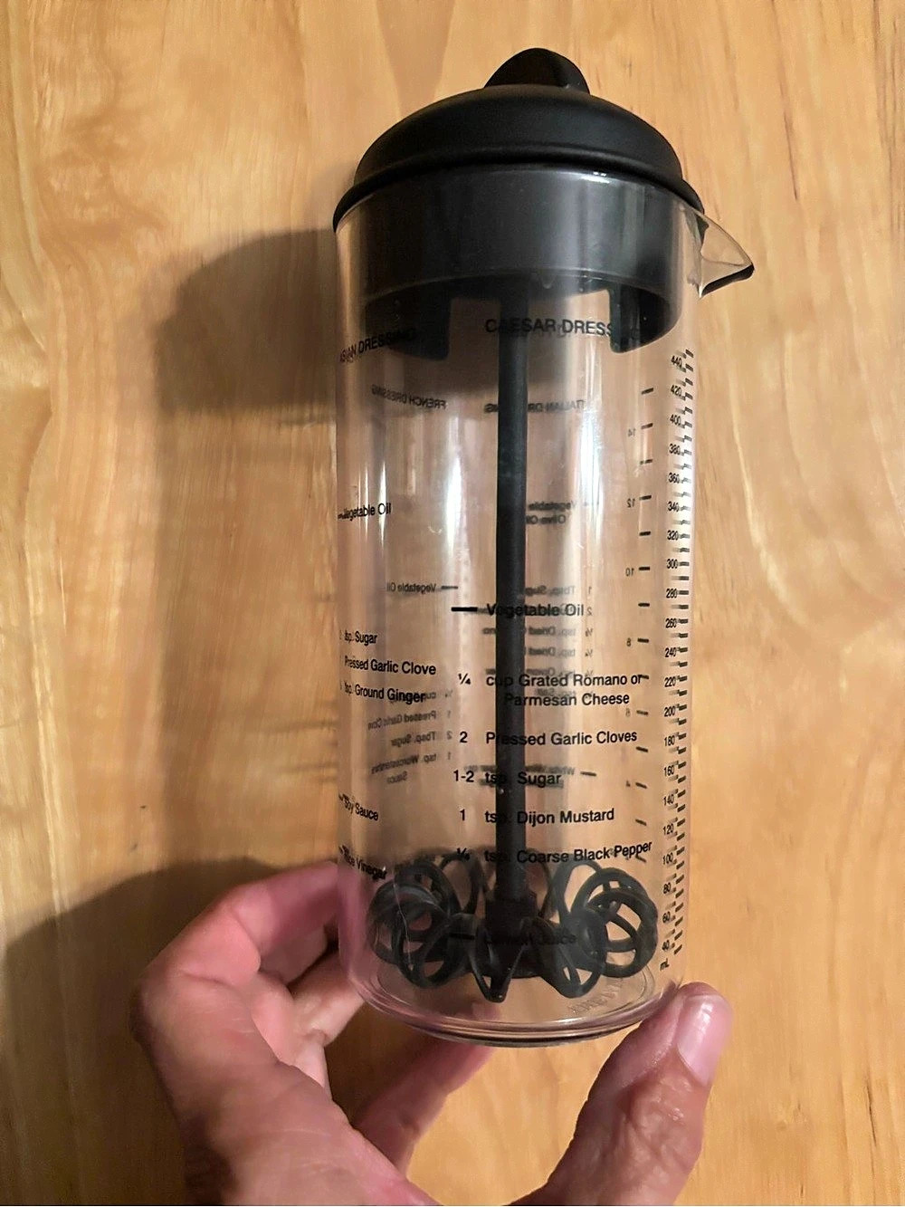 Pampered chef Salad Dressing Shaker Clear & Black